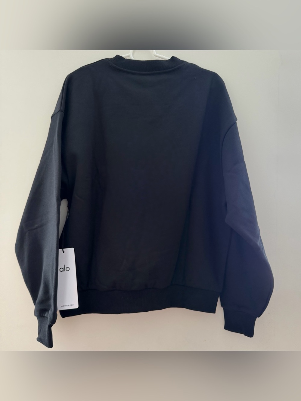 ALO Yoga Accolade Crewneck Sweatshirt Black - NEW - Picture 2 of 5